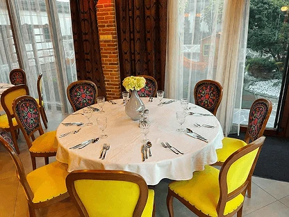 A picture of indoor area