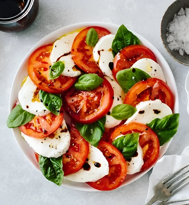 salad of tomatoes and feta
