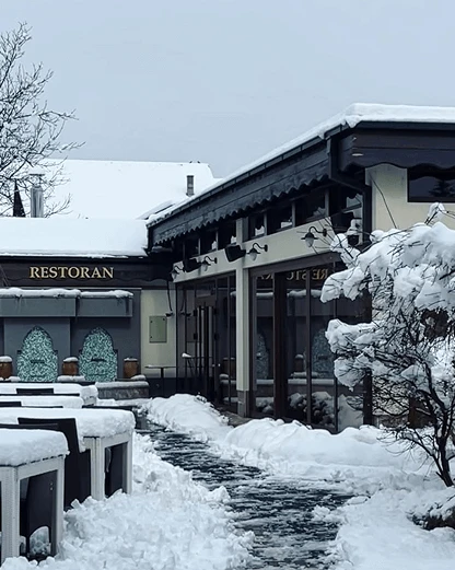 A picture of restoran